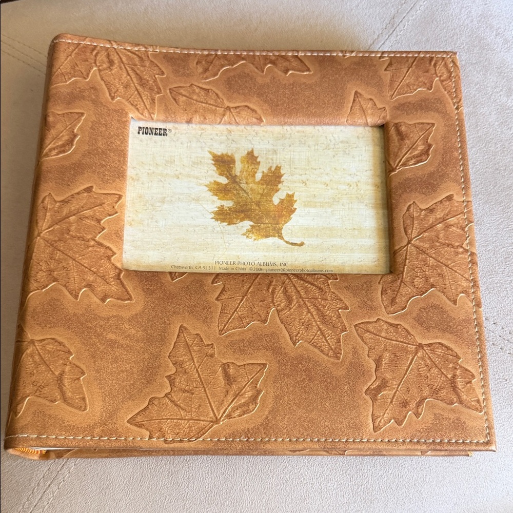 PIONEER Tan Leaf Embossed Photo Album